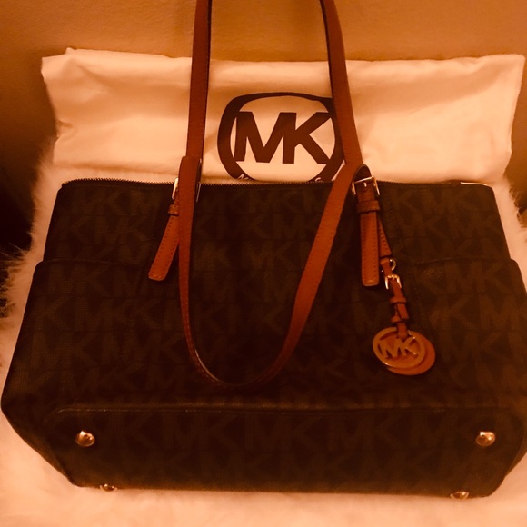 Michael Kors Handbags - Preloved ❤️ Michael Kors Women Top-Handle Tote👜💄